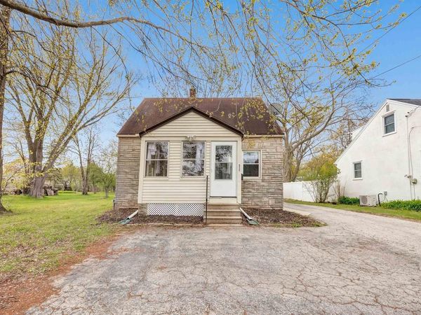 512 ALLOUEZ AVENUE, Green Bay, WI 54301