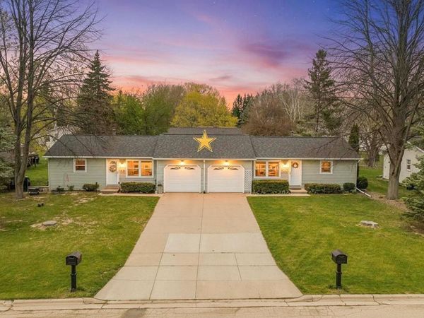 2692 LAVENDER LANE, Green Bay, WI 54313