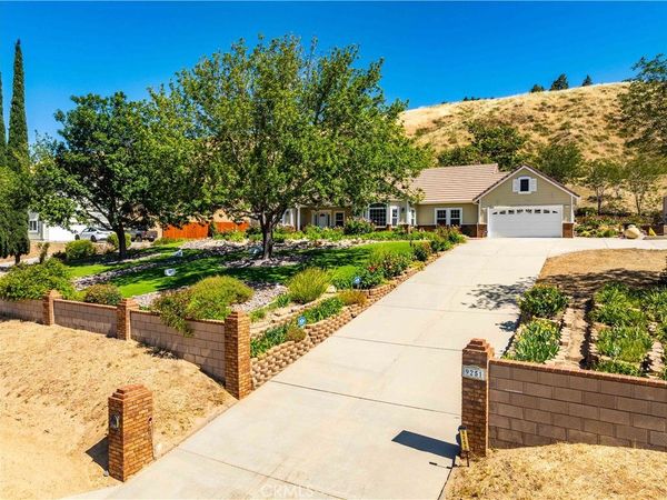 9251 Elizabeth Lake, Leona Valley, CA 93551