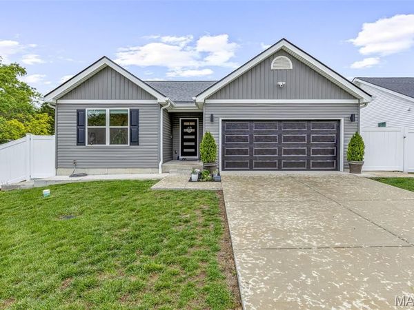 625 Lind Road, Unincorporated, MO 63125