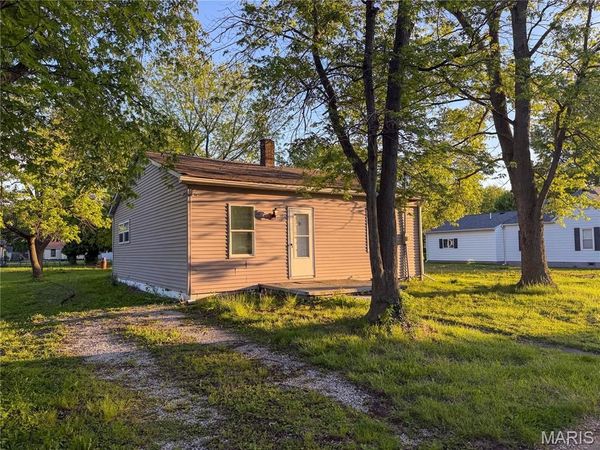 305 Mine Road, Sawyerville, IL 62085