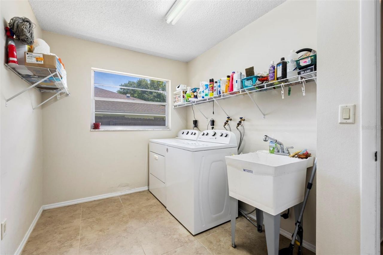 207 Dunbridge Drive, Palm Harbor, FL 34684 Photo