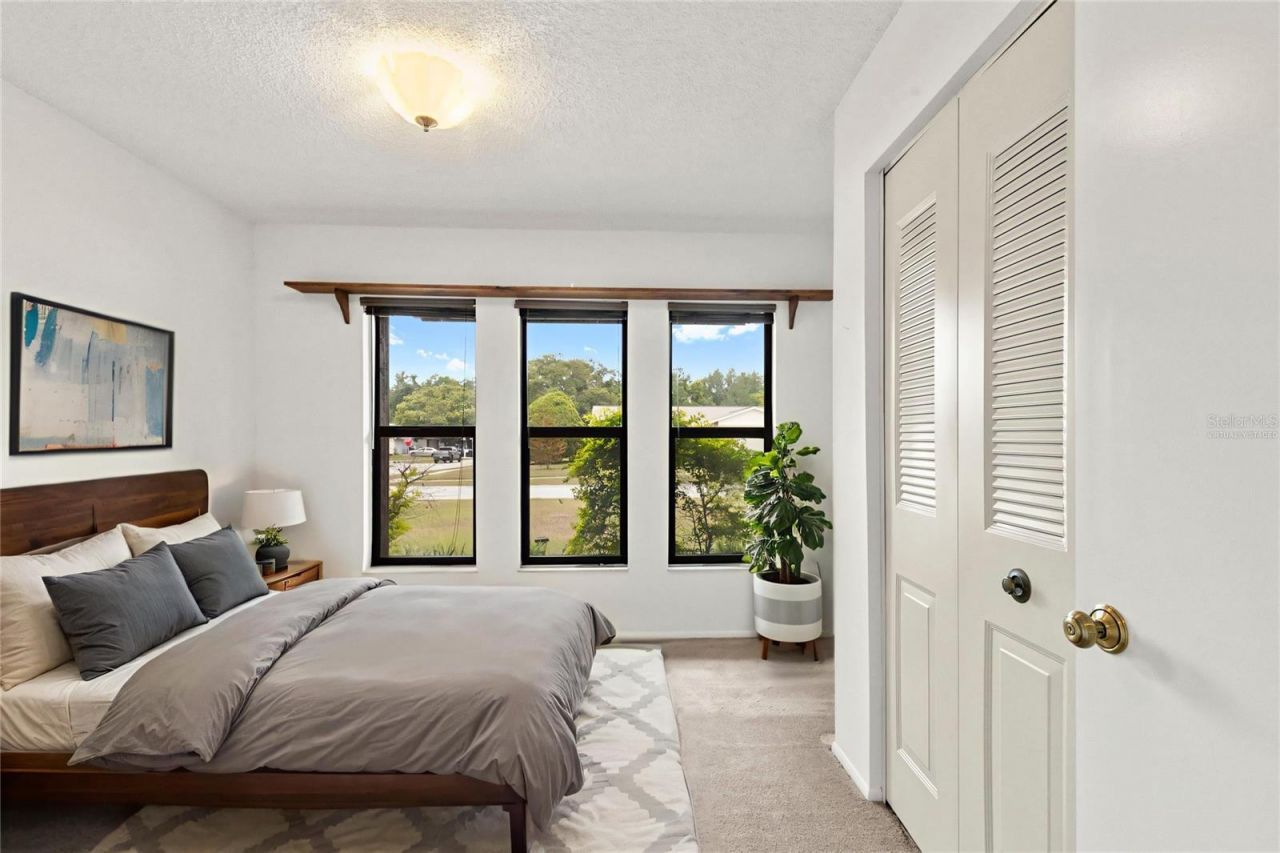 1836 Craven Drive , Seffner, FL 33584 Photo