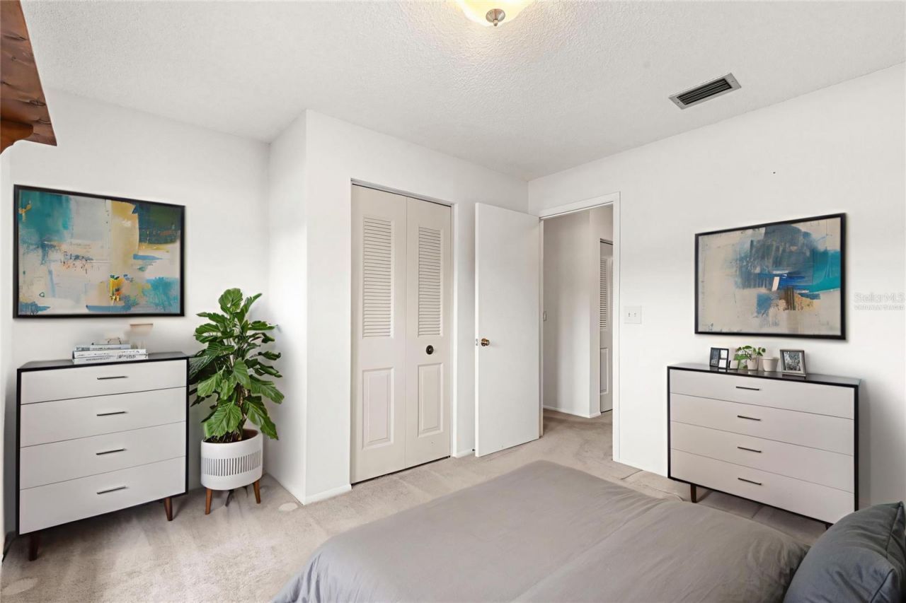 1836 Craven Drive , Seffner, FL 33584 Photo