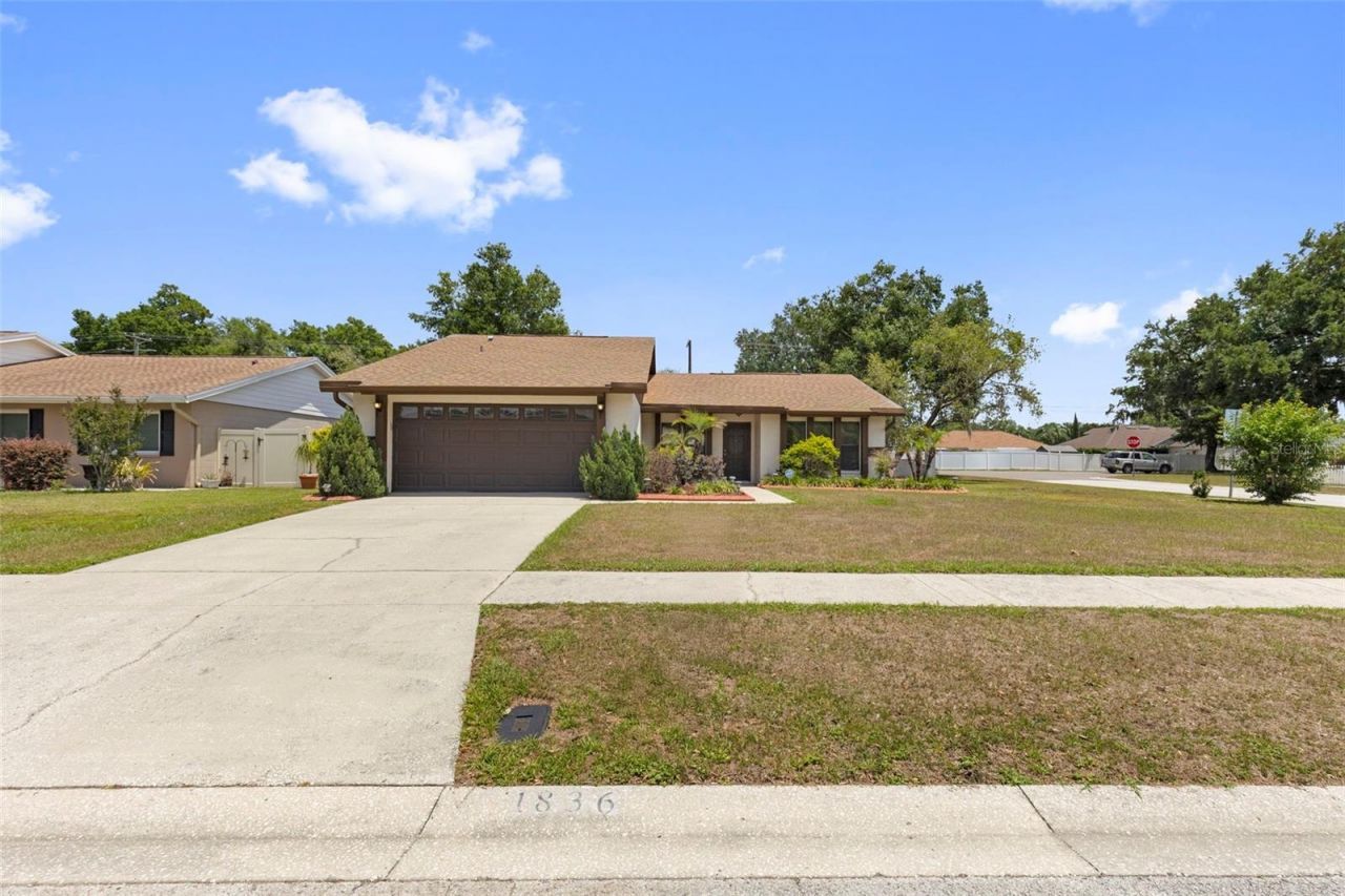 1836 Craven Drive , Seffner, FL 33584 Photo
