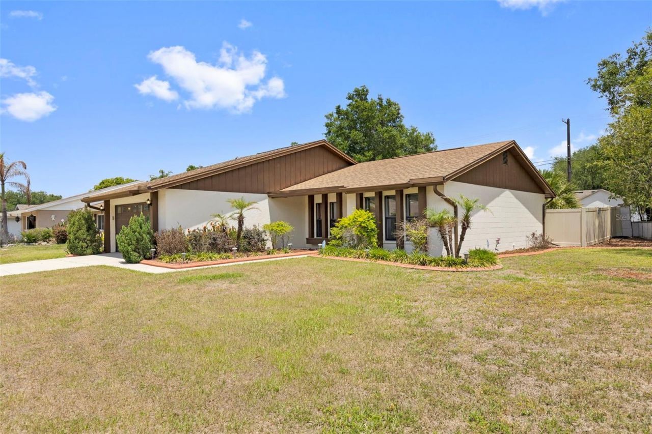1836 Craven Drive , Seffner, FL 33584 Photo