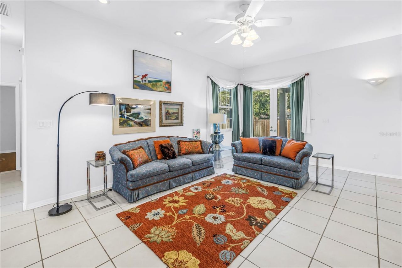 459 Northmoor Avenue N, Saint Petersburg, FL 33702 Photo