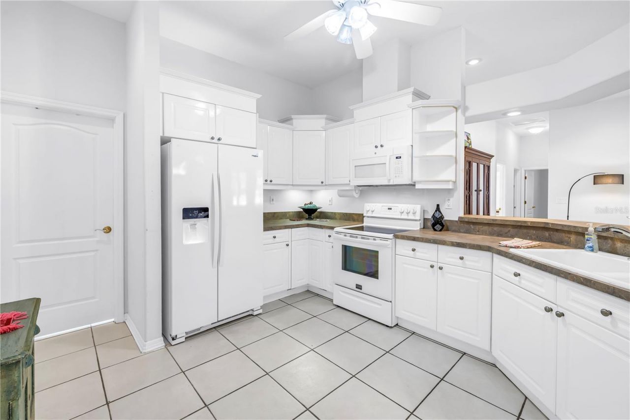 459 Northmoor Avenue N, Saint Petersburg, FL 33702 Photo