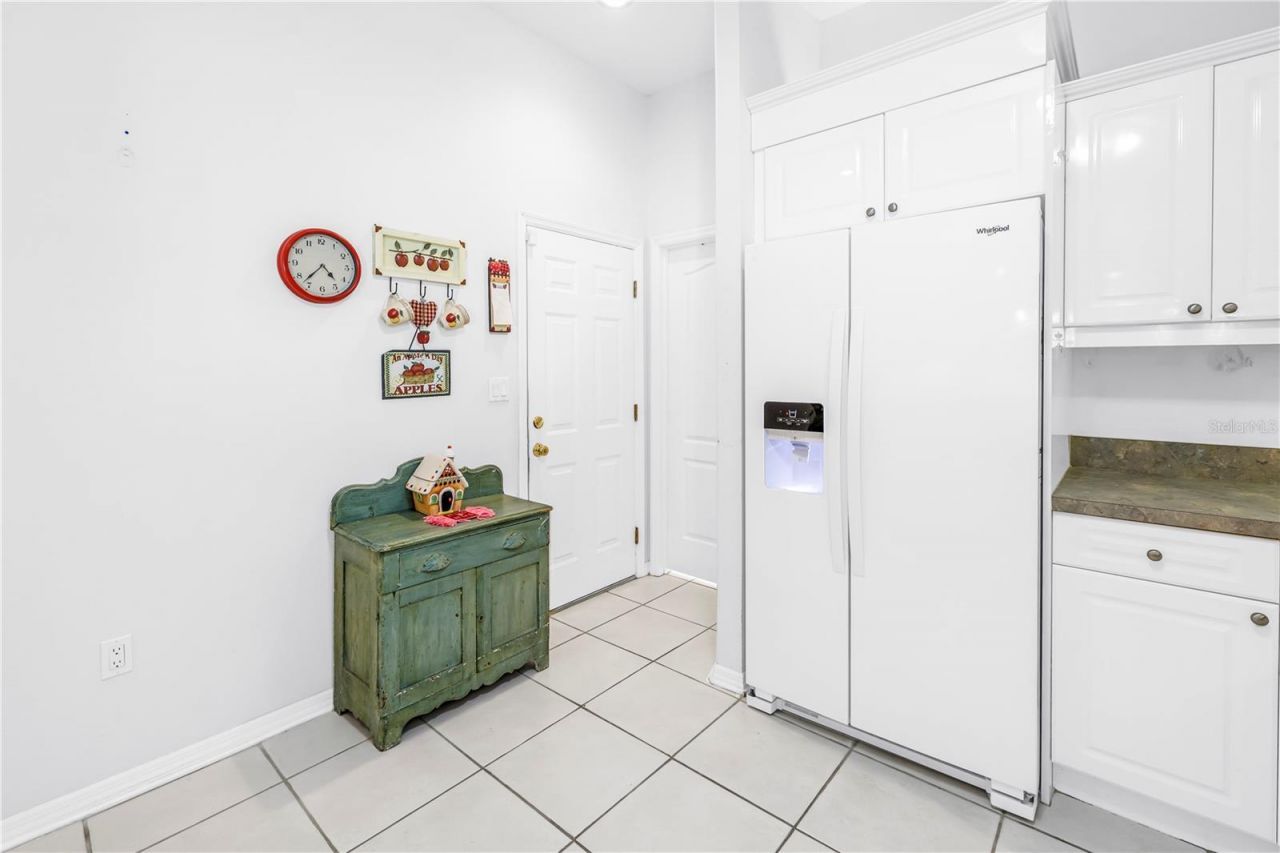 459 Northmoor Avenue N, Saint Petersburg, FL 33702 Photo