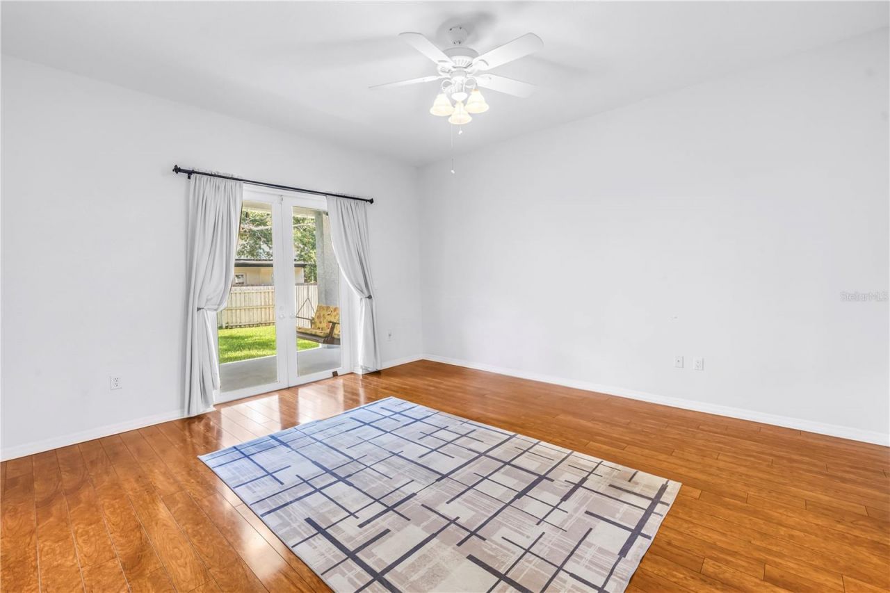 459 Northmoor Avenue N, Saint Petersburg, FL 33702 Photo