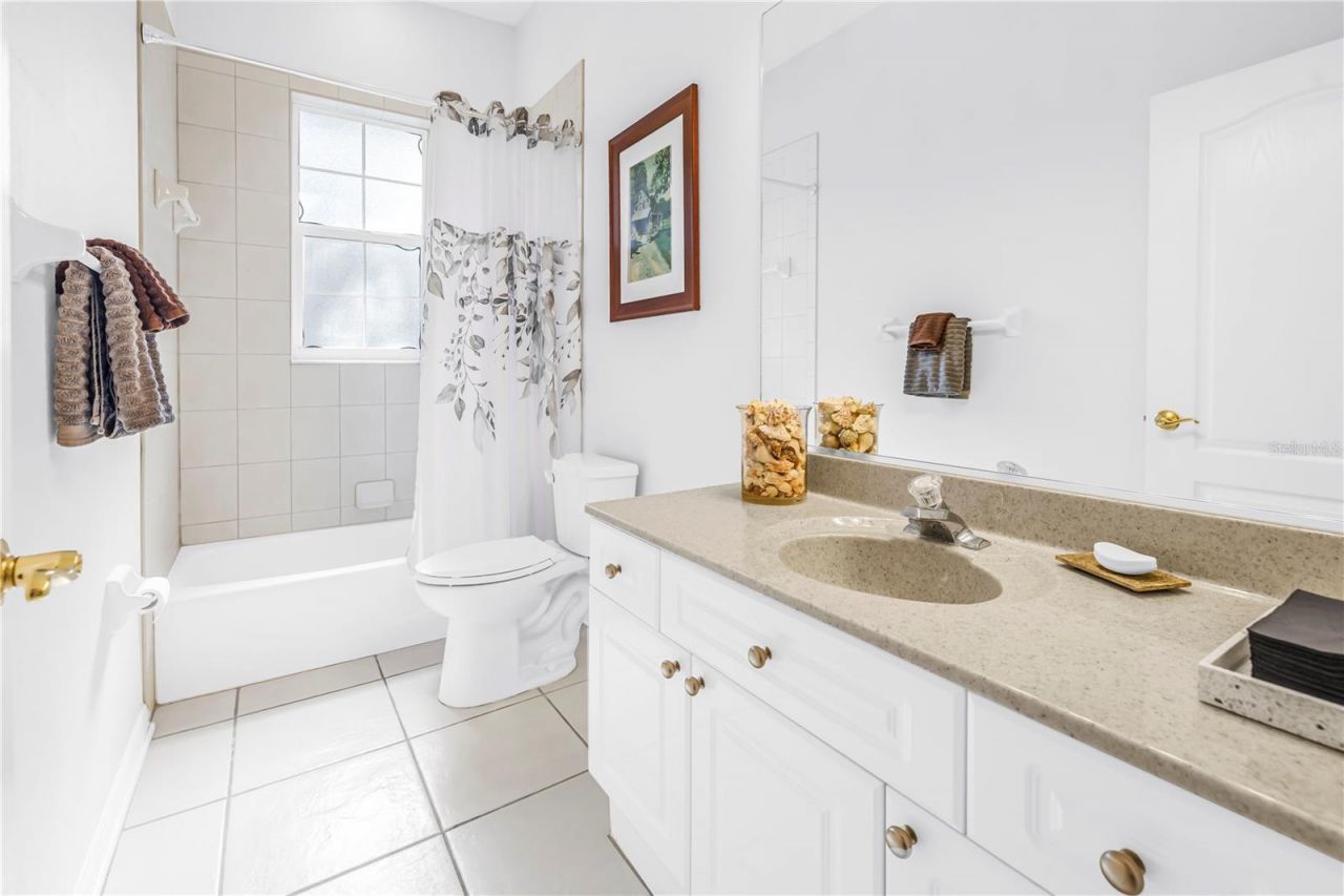 459 Northmoor Avenue N, Saint Petersburg, FL 33702 Photo