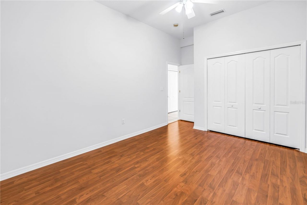 459 Northmoor Avenue N, Saint Petersburg, FL 33702 Photo