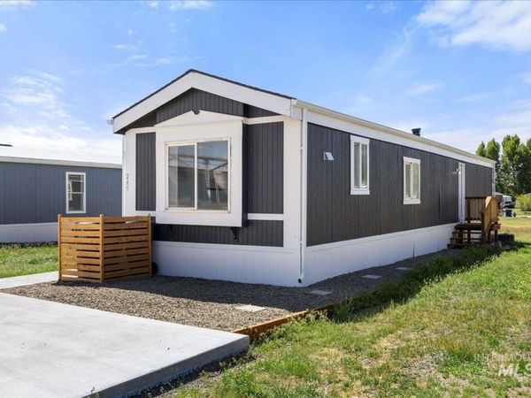 245 W 9th, Mountain Home, ID 83647