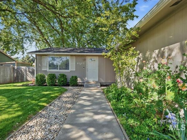 8702 W Holbrook Ave, Boise, ID 83704