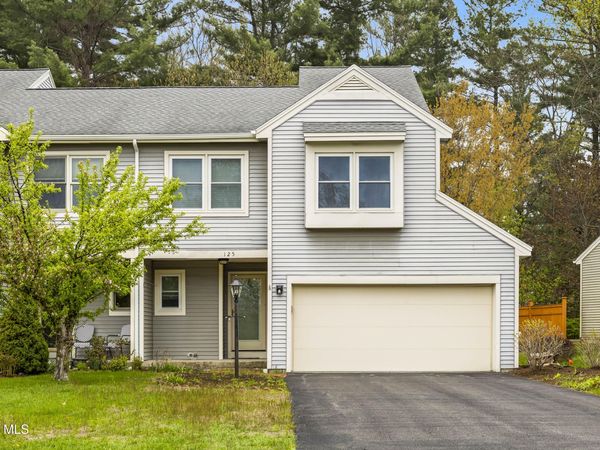 125 Garnett Lane, Slingerlands, NY 12159