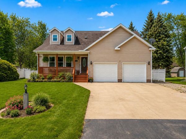 301 Case Street, Jonesville, MI 49250