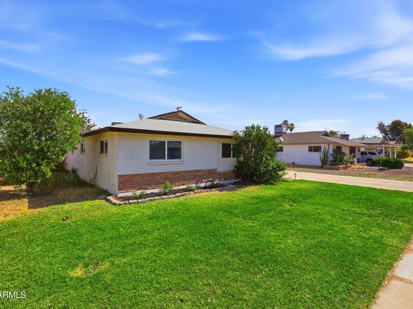 2052 W MARLETTE Avenue, Phoenix, AZ 85015