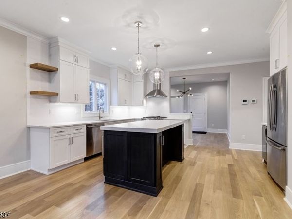 19 South St Unit 2, Summit, NJ 07901