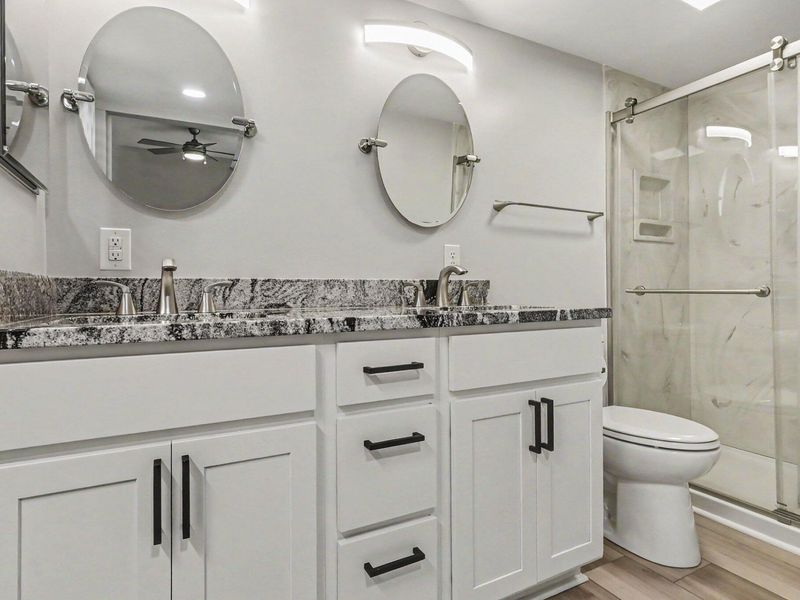 922 Chatham Lane , Unit B, Columbus, OH 43221 Photo 13