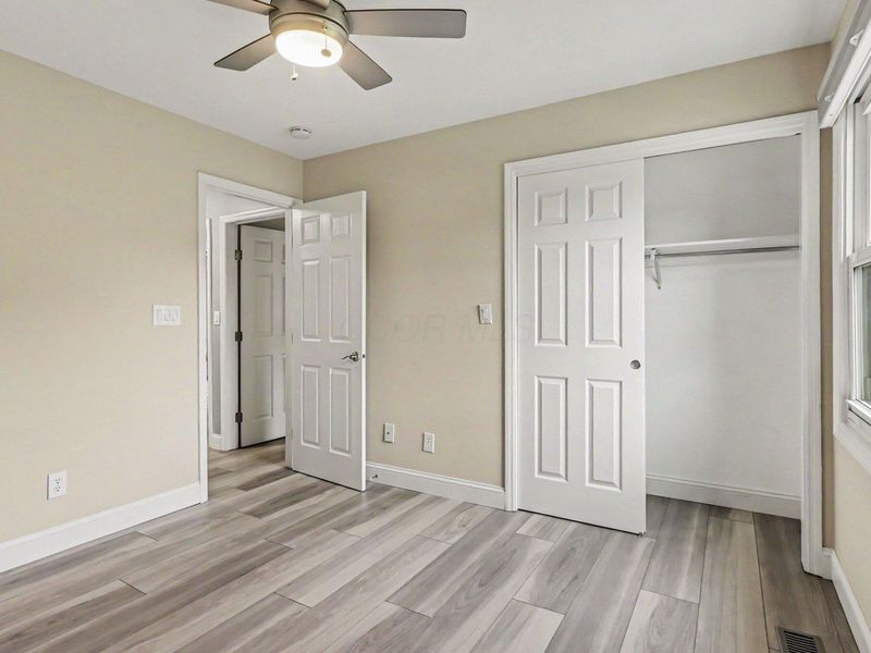 922 Chatham Lane , Unit B, Columbus, OH 43221 Photo 16
