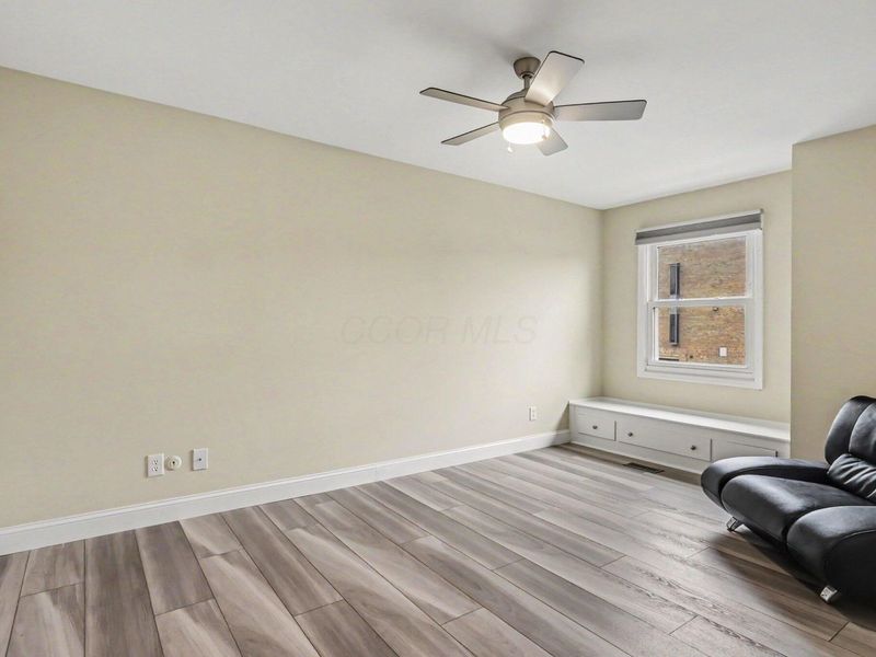 922 Chatham Lane , Unit B, Columbus, OH 43221 Photo 17