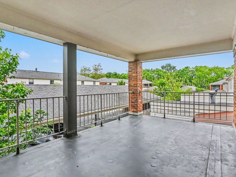 922 Chatham Lane , Unit B, Columbus, OH 43221 Photo 23
