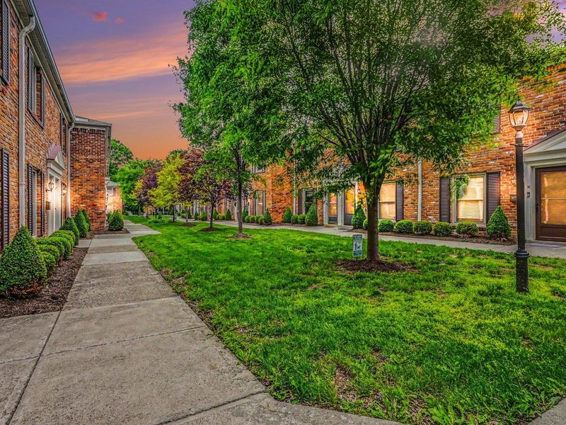 922 Chatham Lane , Unit B, Columbus, OH 43221 Photo 28