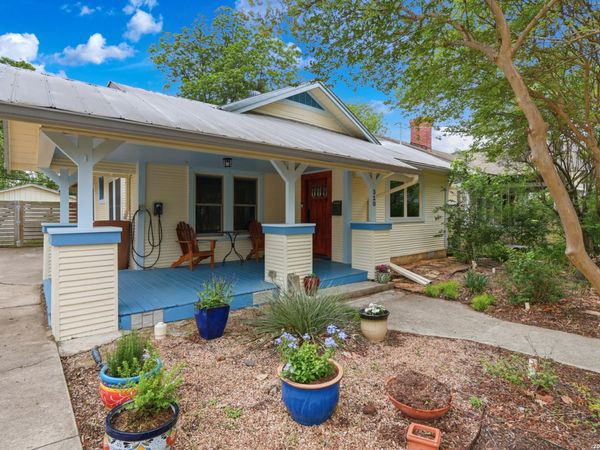 310 Queen Anne Ct, San Antonio, TX 78209