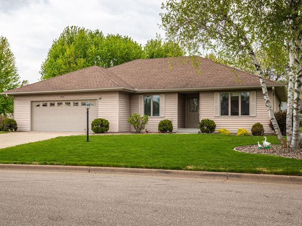 2723 S Meadow Lark Ln, Holmen, WI 54636