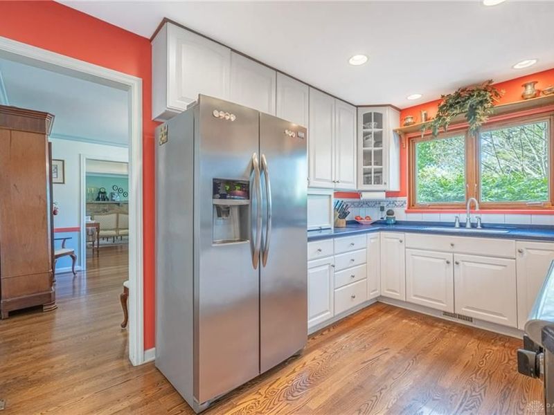156 W Hadley Road, Oakwood, OH 45419 Photo 9