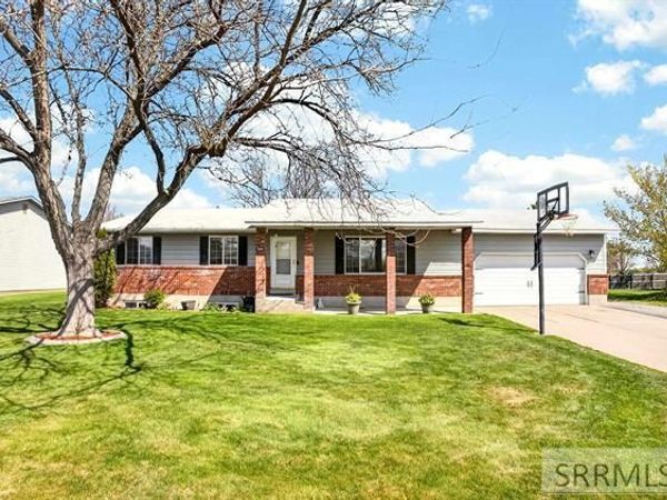 5990 Moses Street, CHUBBUCK, ID 83202