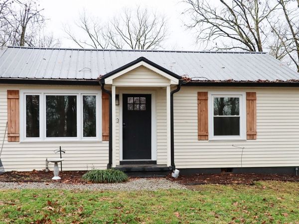 234 W End Dr , Waverly, TN 37185