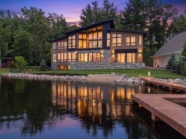 11245 E Steamboat Bay Drive, East Gull Lake, MN 56401