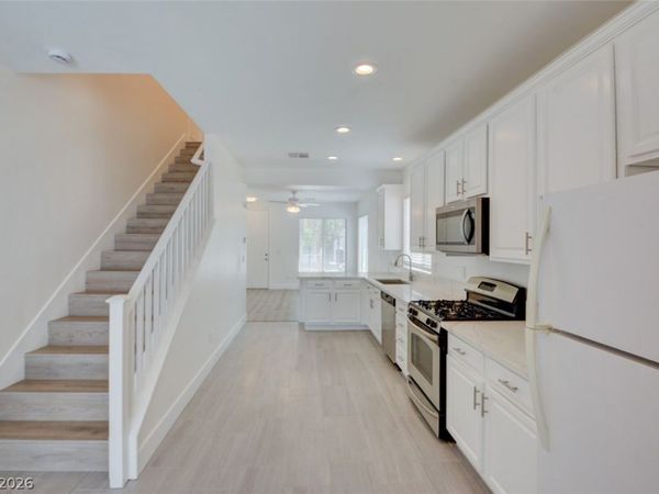 1796 Spanish Sky Avenue , Las Vegas, NV 89183