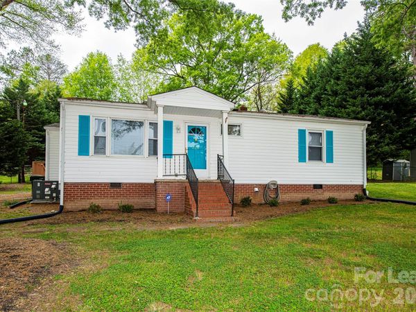 2711 Springbrook Circle , Gastonia, NC 28052