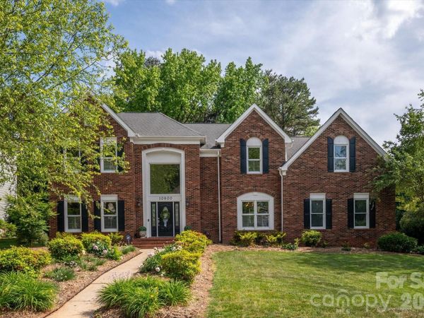 10900 E Jordan Rae Lane, Charlotte, NC 28277