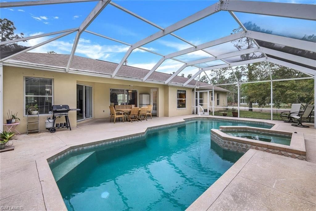 4205 27th Ave Ne, Naples, FL 34120 Photo