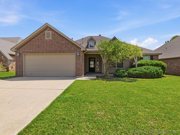 11211 S 2nd Street, Jenks, OK 74037