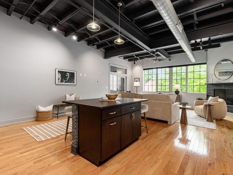 17 W 3rd Avenue, Unit 211, Columbus, OH 43201 Photo 11