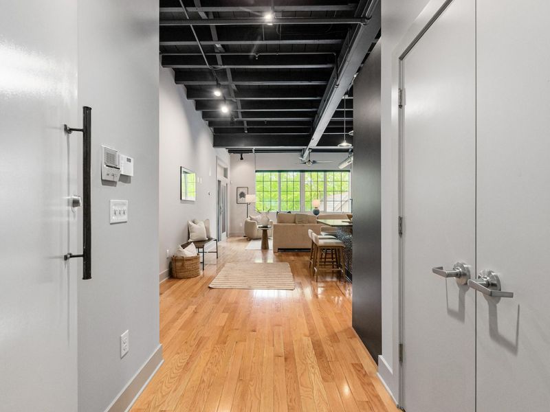 17 W 3rd Avenue, Unit 211, Columbus, OH 43201 Photo 5