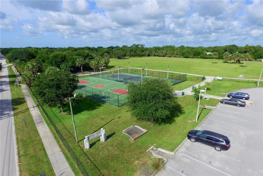 9363 Victoria Drive, Micco, FL 32976 Photo