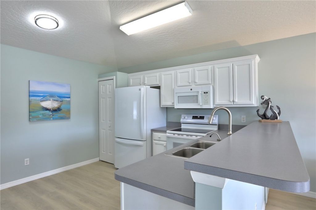 9363 Victoria Drive, Micco, FL 32976 Photo