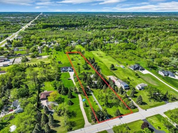 2901 W Forest Avenue, Franklin, WI 53132