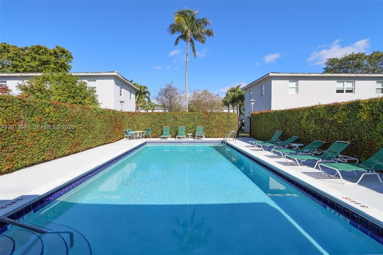 7740 SW 54th Ct , Unit 52D, Miami, FL 33143 Photo