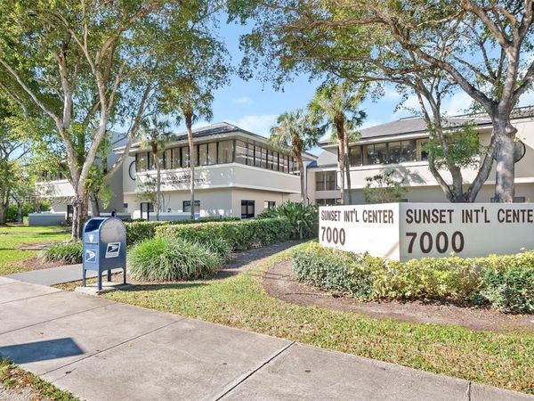 7000 SW 97th Avenue , Unit 202, Miami, FL 33173