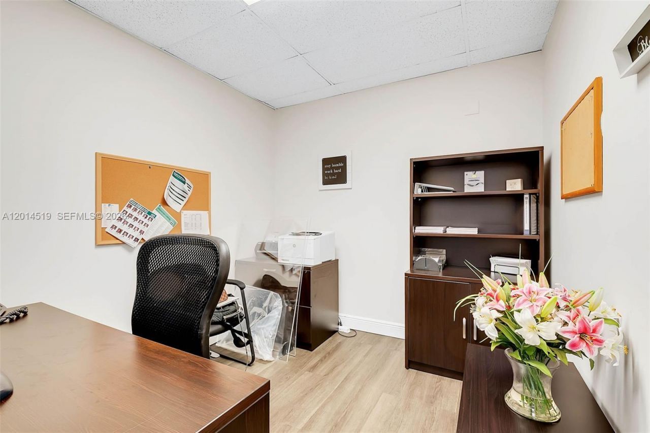 7000 SW 97th Avenue, Unit 202, Miami, FL 33173 Photo