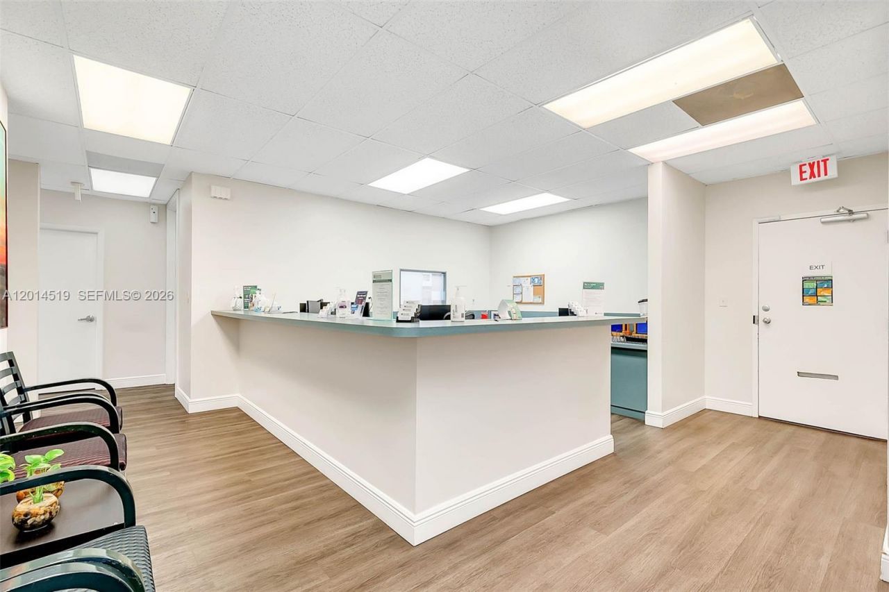 7000 SW 97th Avenue, Unit 202, Miami, FL 33173 Photo