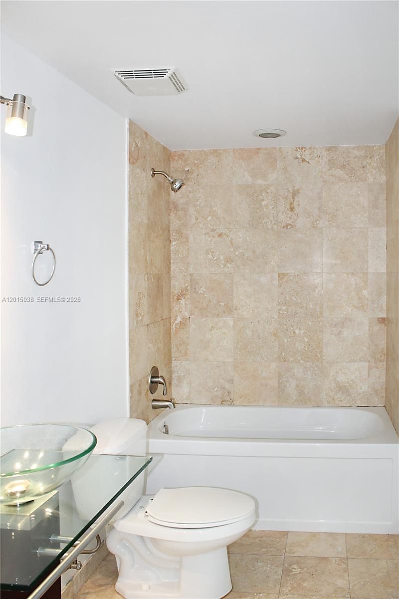 350 S Miami Ave , Unit 2713, Miami, FL 33130 Photo