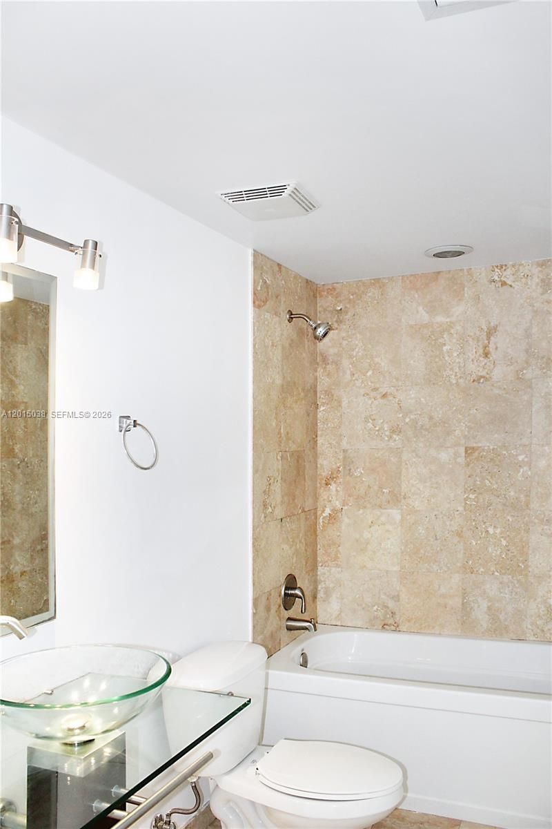 350 S Miami Ave , Unit 2713, Miami, FL 33130 Photo