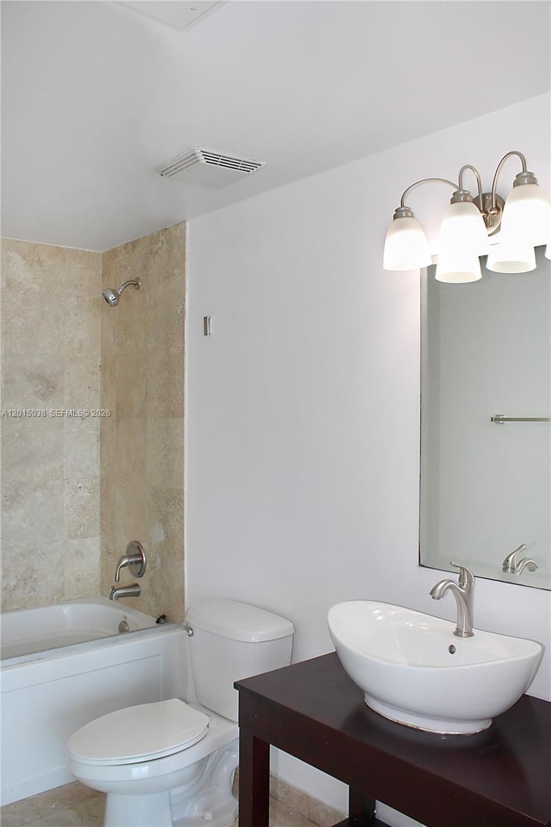 350 S Miami Ave , Unit 2713, Miami, FL 33130 Photo
